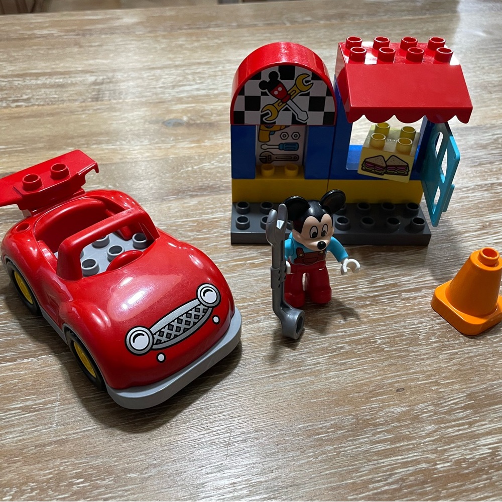 Duplo Lego Mickey Mouse Clubhouse 10829 Car and Workshop